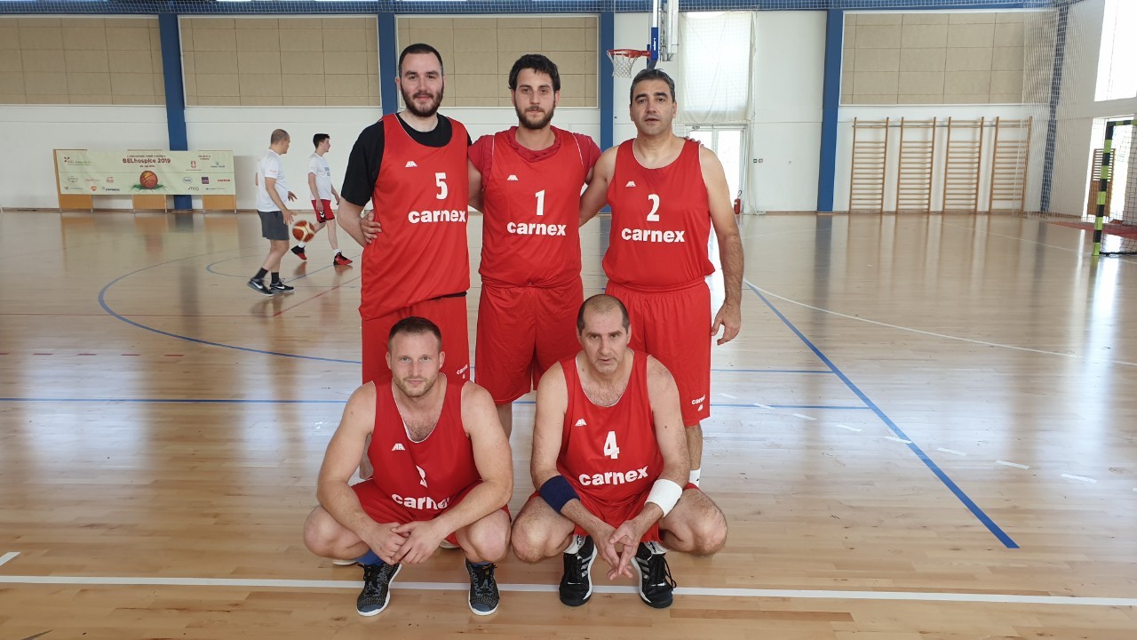 Carnexova ekipa osvojila prvo mesto na BELhospice humanitarnom turniru u basketu